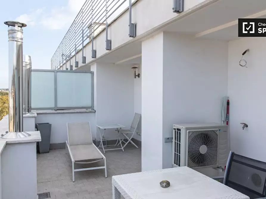 Immagine 6 di Appartamento in affitto  in Via Portuense a Roma