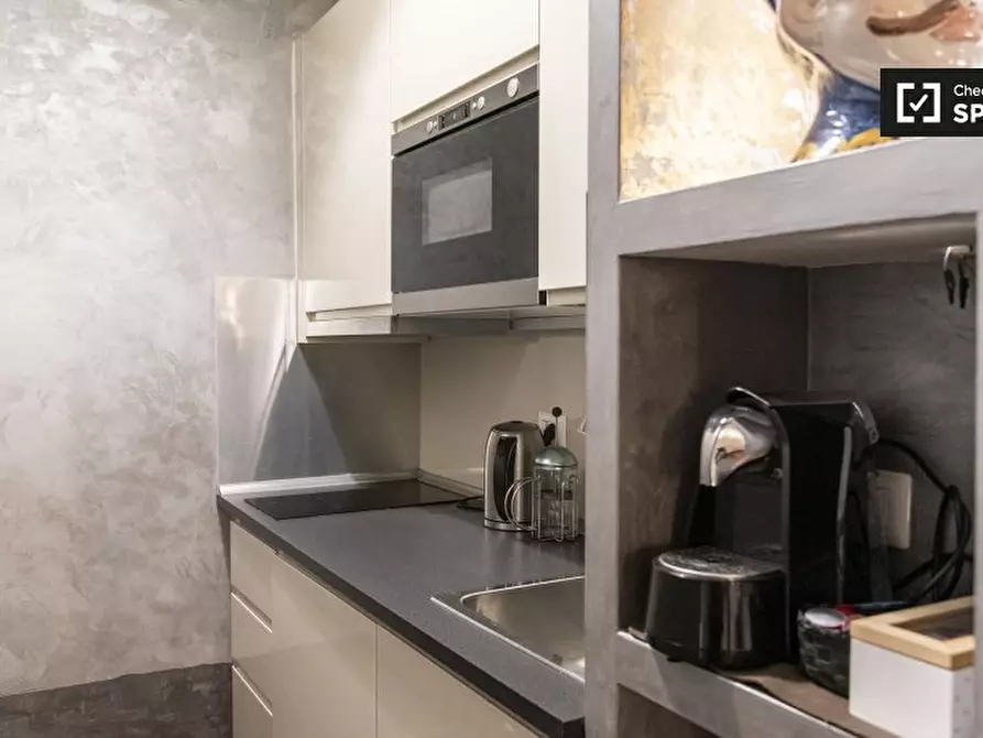 Immagine 6 di Appartamento in affitto  in Via di Monte Giordano a Roma