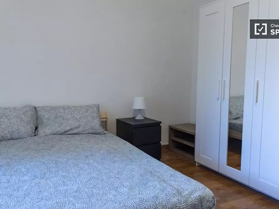 Immagine 2 di Camera condivisa in affitto  in Via Giuseppe Lorenzoni a Roma