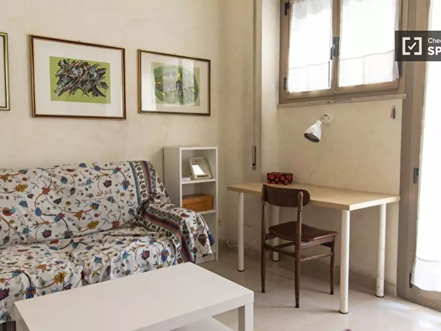 Immagine 7 di Camera condivisa in affitto  in Via della Fisica a Roma