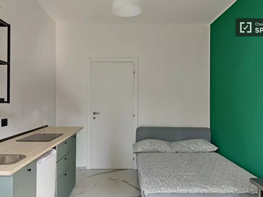 Immagine 16 di Camera condivisa in affitto  in Via delle Forze Armate a Milano