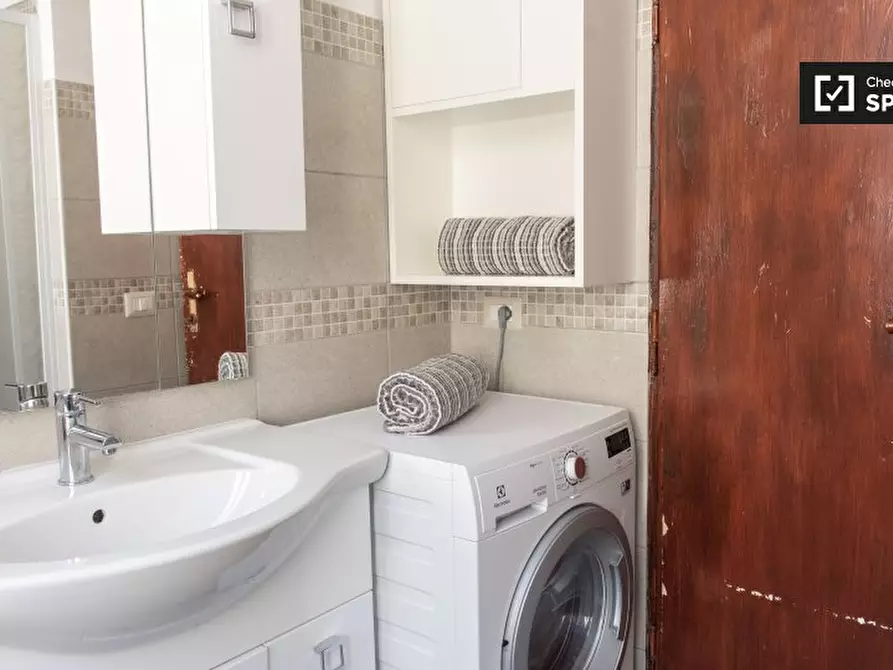 Immagine 9 di Appartamento in affitto  in Via Giacomo Venezian a Roma