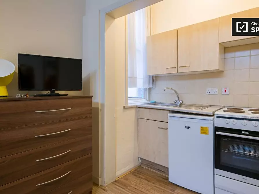 Immagine 4 di Ufficio in affitto  in Park Ave a Brent