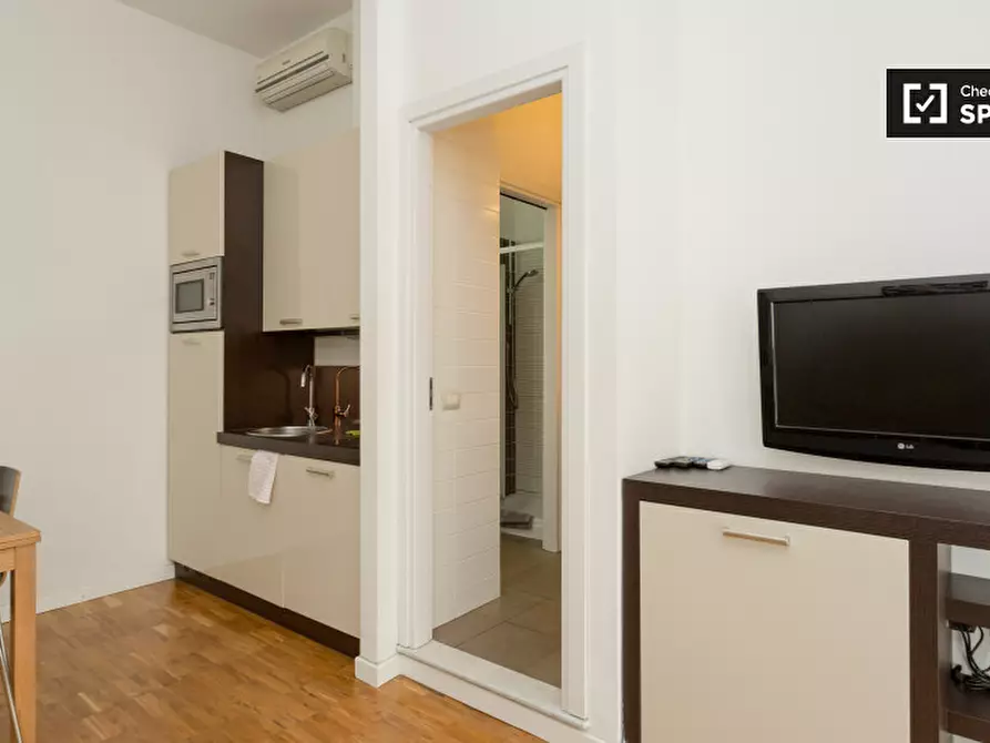 Immagine 6 di Appartamento in affitto  in Via Giovanni Battista Pergolesi a Milano