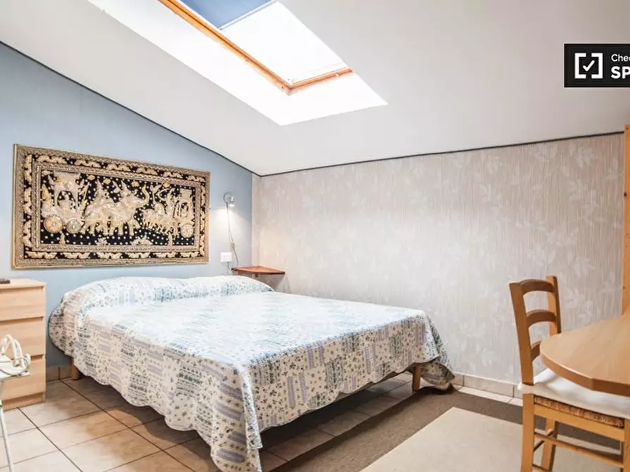 Immagine 2 di Camera condivisa in affitto  in Via Gaeta, 00185 Roma RM, Italy a Roma