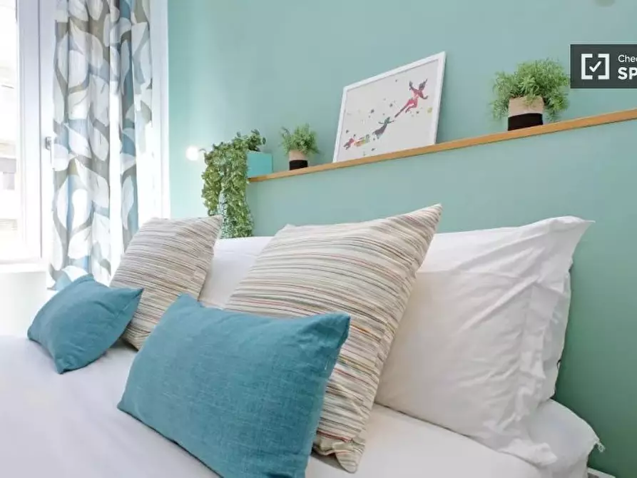 Immagine 19 di Appartamento in affitto  in Via Lorenzo il Magnifico a Roma