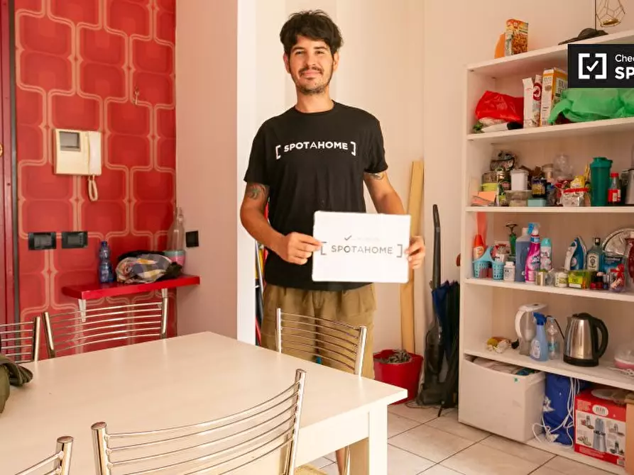 Immagine 19 di Appartamento in affitto  in Viale Liguria a Milano