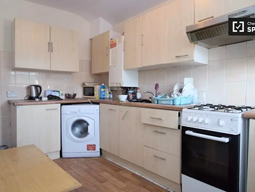 Immagine 6 di Camera condivisa in affitto  in High St, Walthamstow a Walthamstow