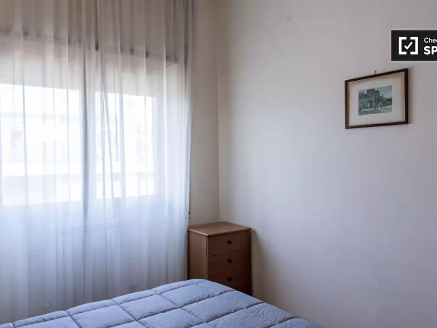 Immagine 16 di Appartamento in affitto  in Via Ildebrando Vivanti a Roma