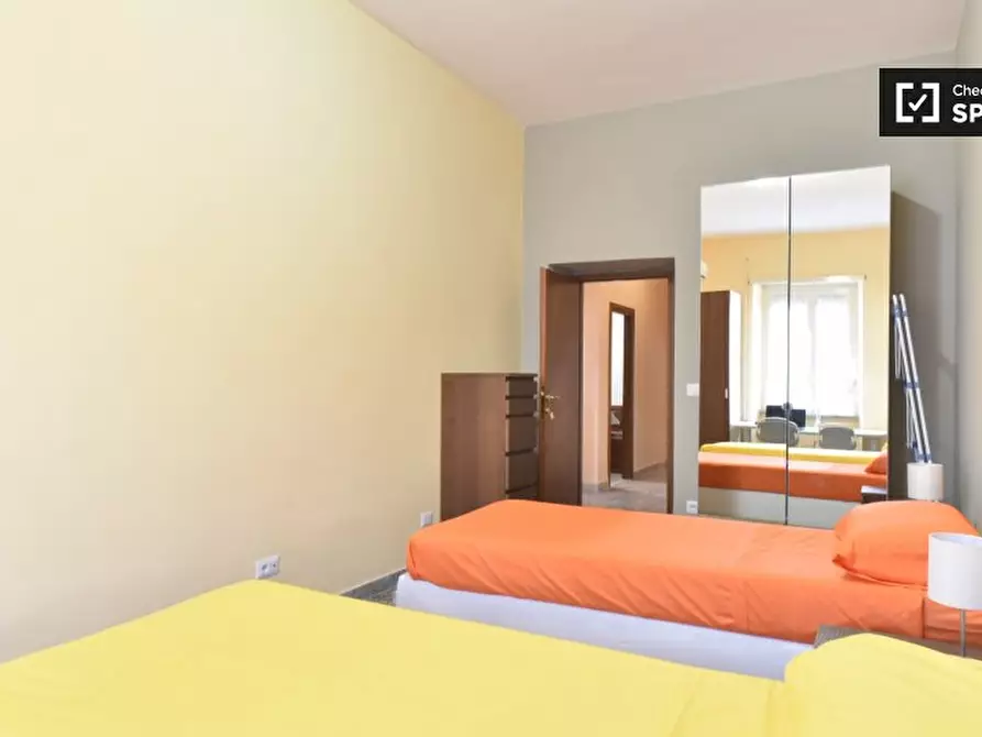 Immagine 4 di Camera condivisa in affitto  in Via dei Platani, 00172 Roma RM, Italy a Roma