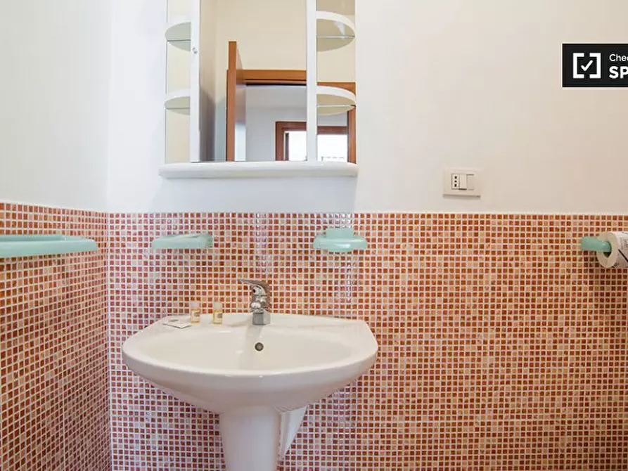 Immagine 5 di Ufficio in affitto  in Viale della Venezia Giulia a Roma