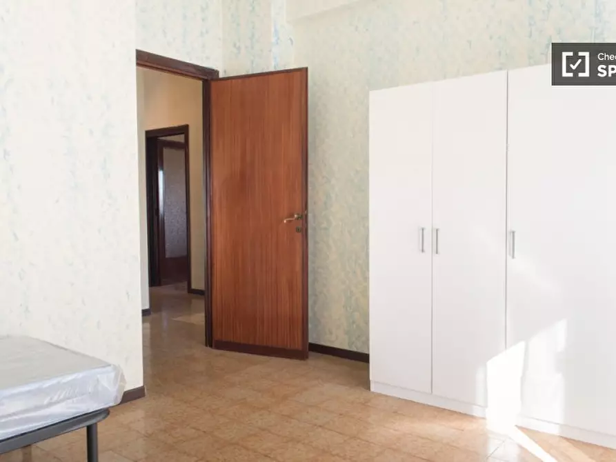 Immagine 10 di Camera condivisa in affitto  in Via Fratelli Poggini a Roma