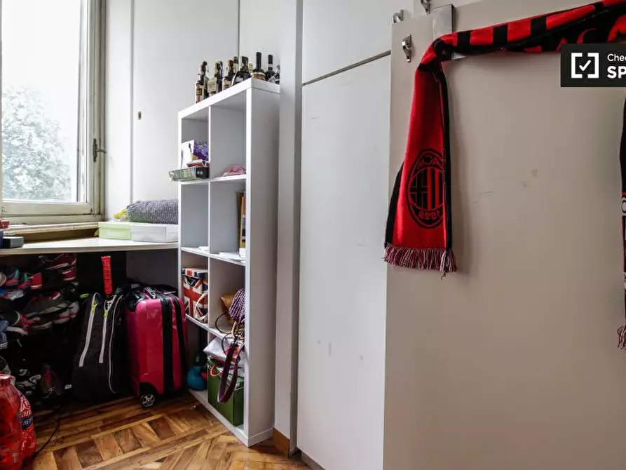 Immagine 4 di Camera condivisa in affitto  in Corso S. Maurizio a Torino