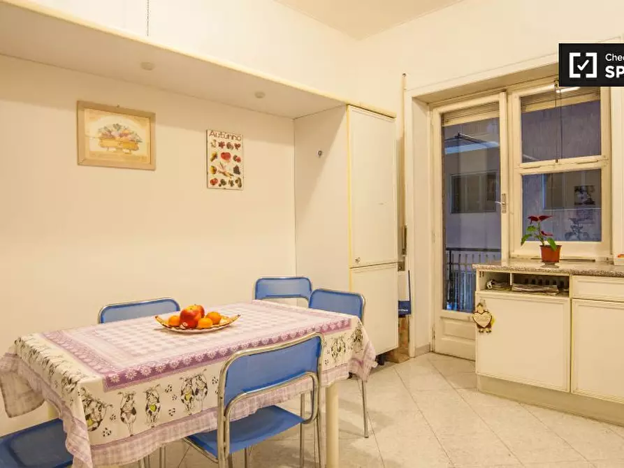 Immagine 12 di Camera condivisa in affitto  in Via Gregorio VII a Roma