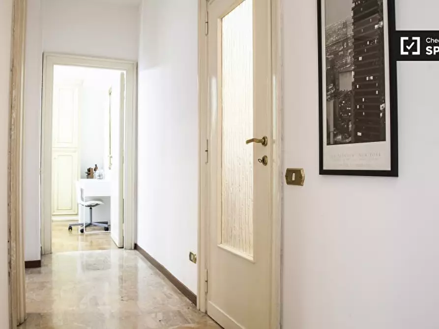 Immagine 17 di Camera condivisa in affitto  in Via Marcantonio Bragadin a Roma