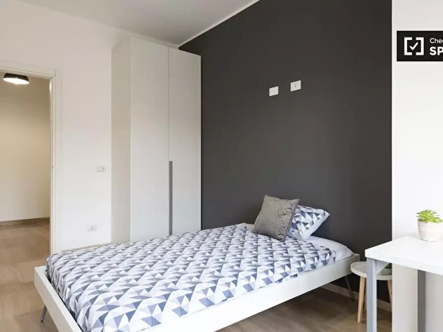 Immagine 2 di Camera condivisa in affitto  in Via Leopoldo Cicognara a Milano