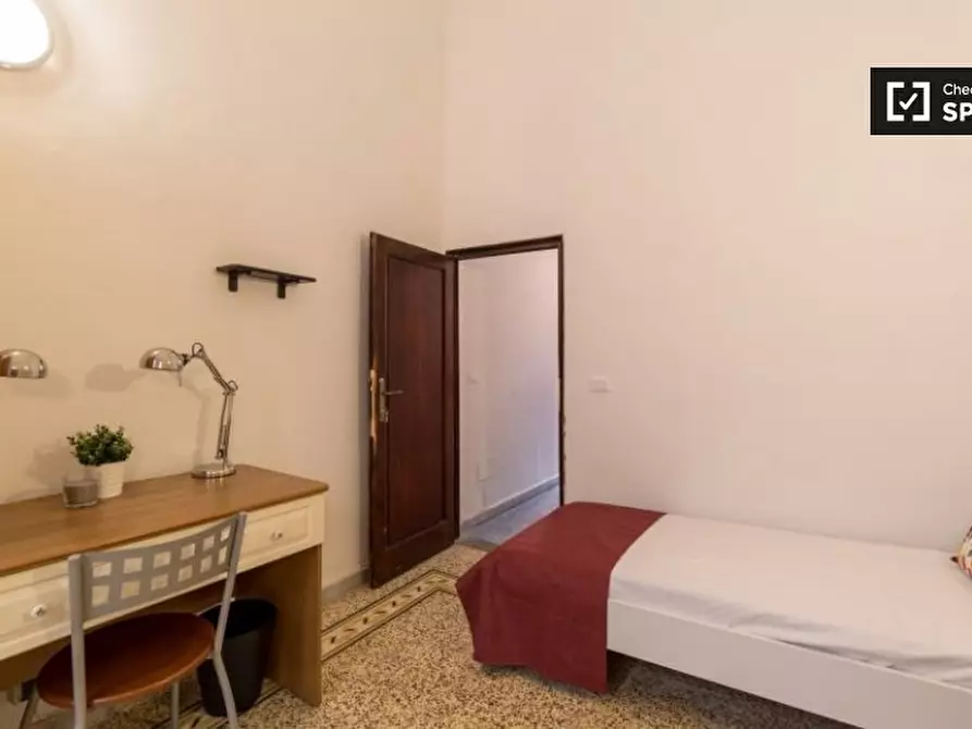 Immagine 2 di Camera condivisa in affitto  in Borgo Ognissanti a Firenze