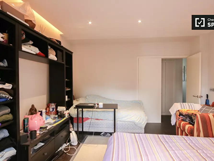 Immagine 3 di Camera condivisa in affitto  in Wiltshire Close a Kensington