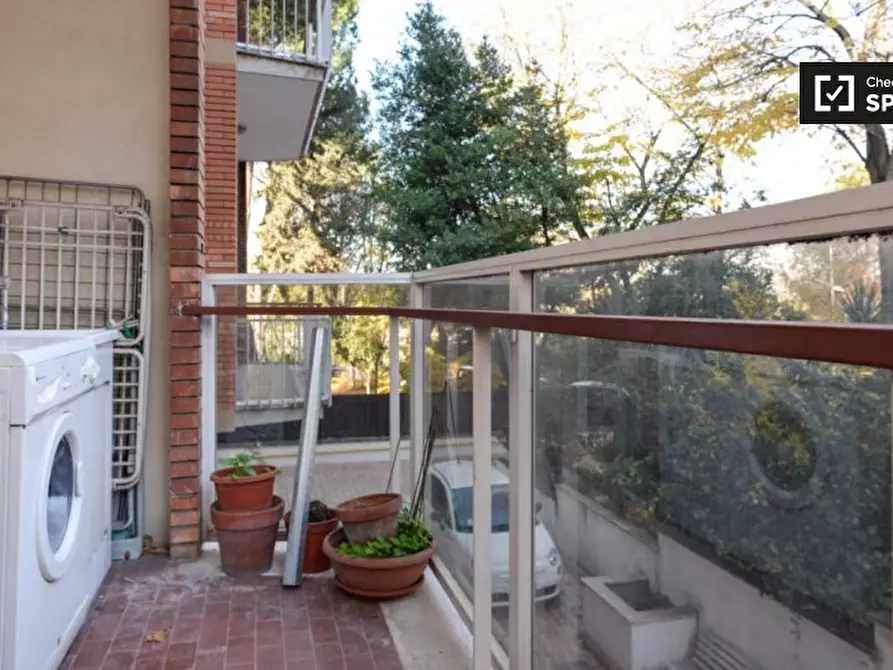 Immagine 5 di Camera condivisa in affitto  in Via Dodecaneso, 00144 Roma RM, Italy a Roma