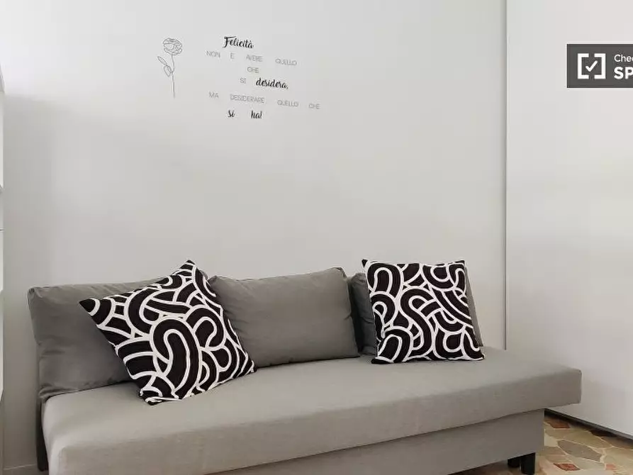 Immagine 6 di Ufficio in affitto  in Via Lorenteggio a Milano