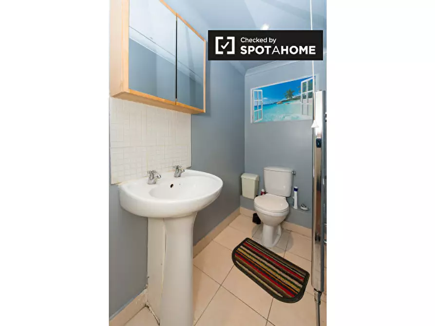 Immagine 8 di Camera condivisa in affitto  in Uxbridge Road a Hammersmith