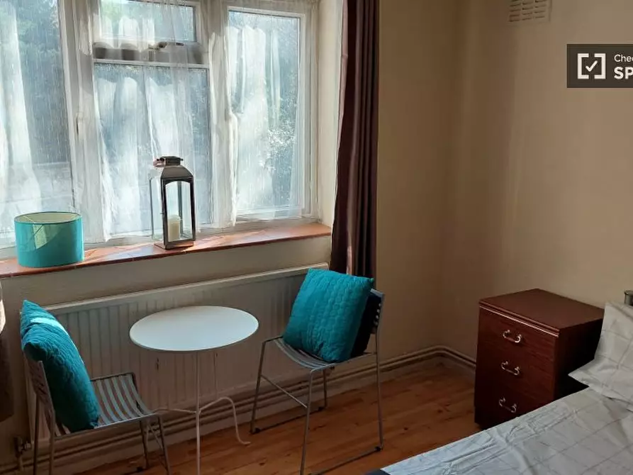 Immagine 16 di Camera condivisa in affitto  in Lebanon Gardens a Wandsworth