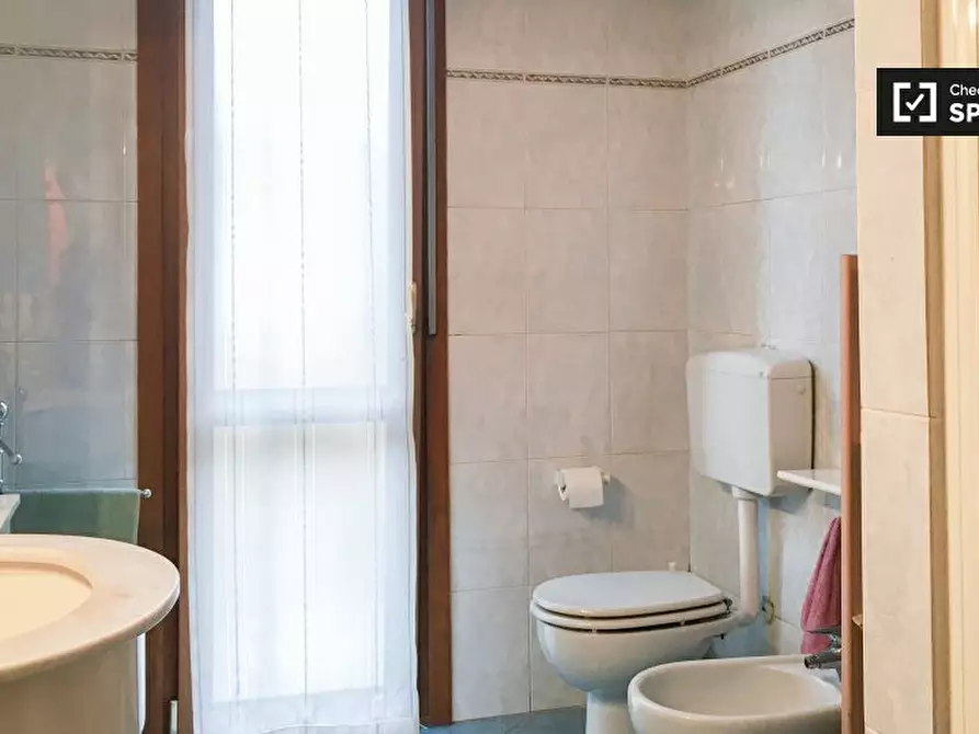 Immagine 10 di Camera condivisa in affitto  in Via Ugo Foscolo a Sesto San Giovanni