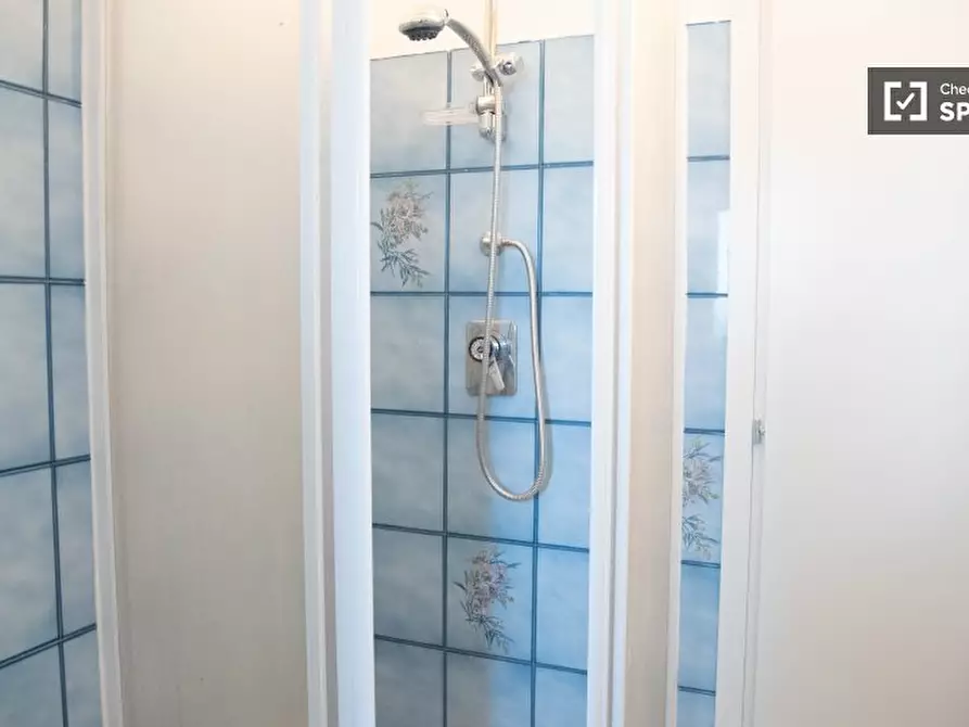 Immagine 8 di Appartamento in affitto  in Via Curzio Rufo a Roma