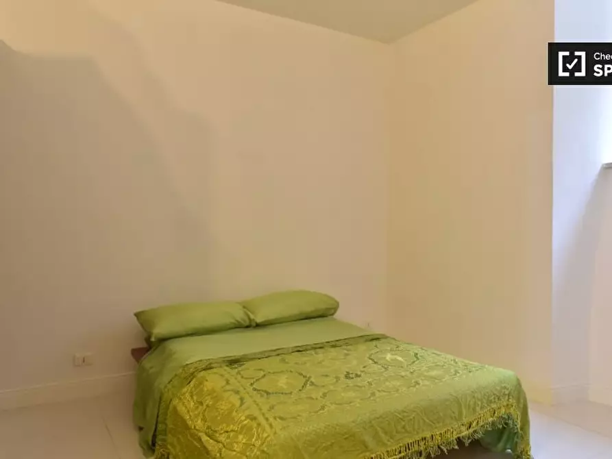 Immagine 2 di Appartamento in affitto  in Via della Stazione Ostiense a Roma