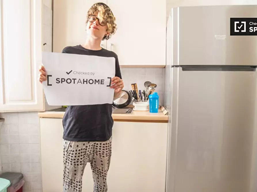 Immagine 7 di Camera condivisa in affitto  in Via Orvieto a Roma