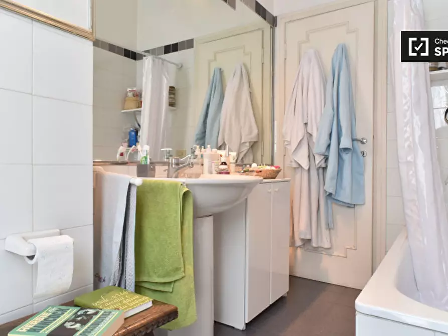 Immagine 16 di Camera condivisa in affitto  in Via Pienza a Roma