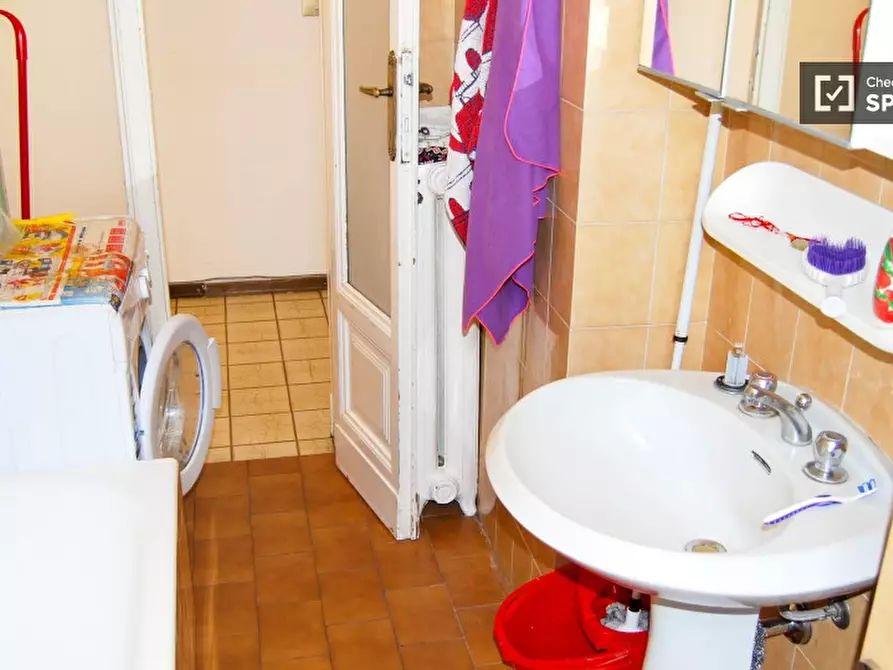 Immagine 11 di Camera condivisa in affitto  in via Macchi a Milano