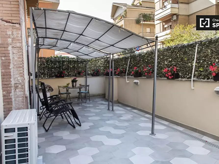 Immagine 17 di Appartamento in affitto  in Via Emilio Albertario a Roma