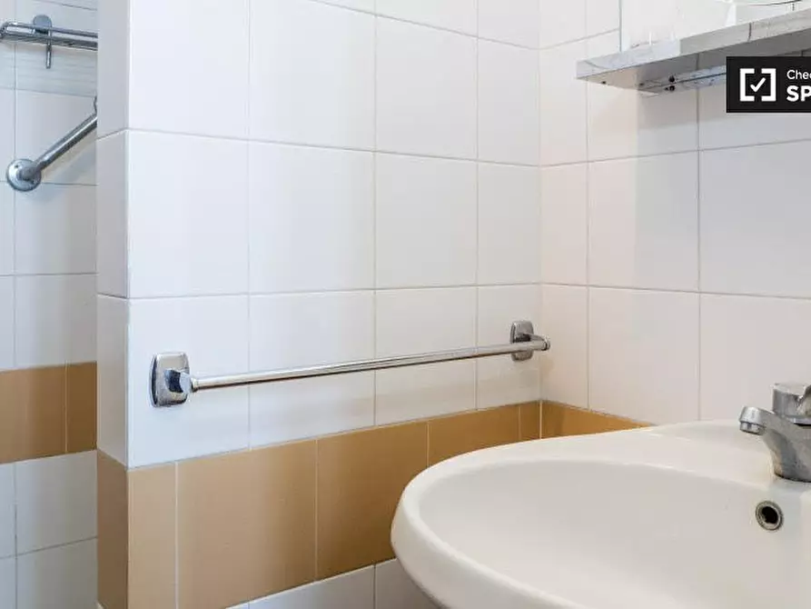 Immagine 7 di Camera condivisa in affitto  in Via Torquato Tasso a Sesto San Giovanni