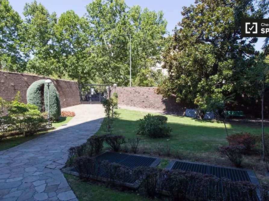 Immagine 16 di Camera condivisa in affitto  in Largo Isabella d'Aragona a Milano