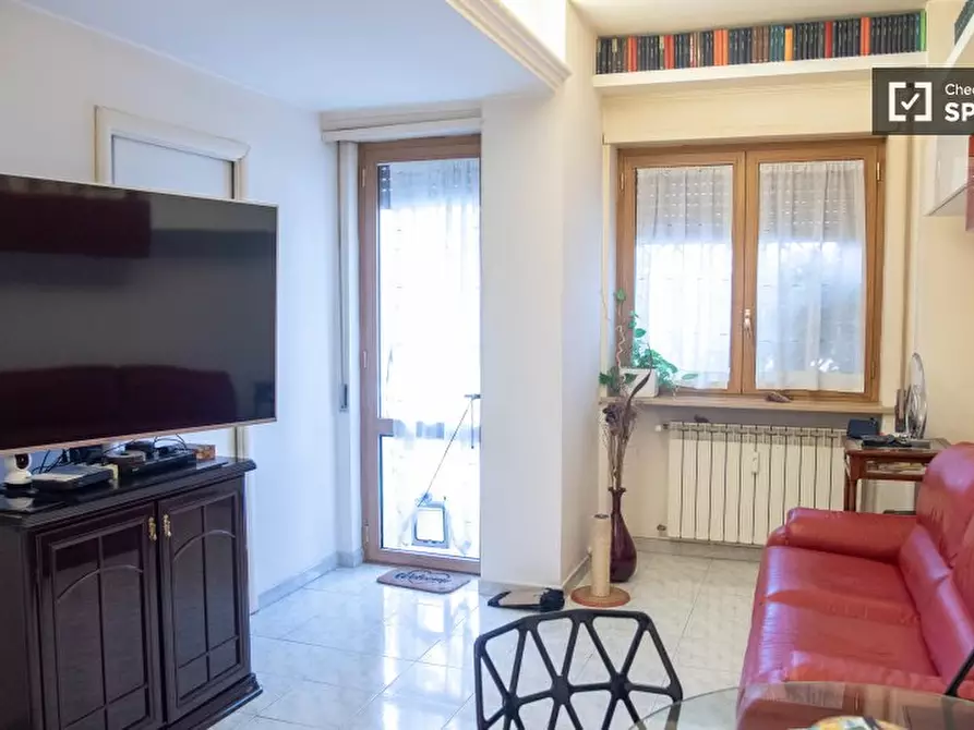 Immagine 1 di Camera condivisa in affitto  in Via di Vigna Murata a Roma