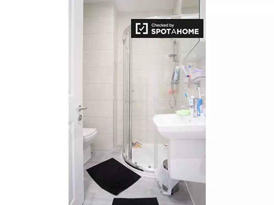 Immagine 7 di Appartamento in affitto  in Talbot Rd, London W11 2AT, UK a Kensington