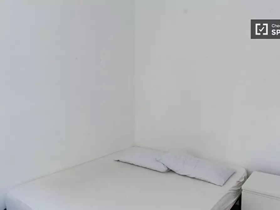 Immagine 9 di Camera condivisa in affitto  in Piazza di S. Croce in Gerusalemme a Roma