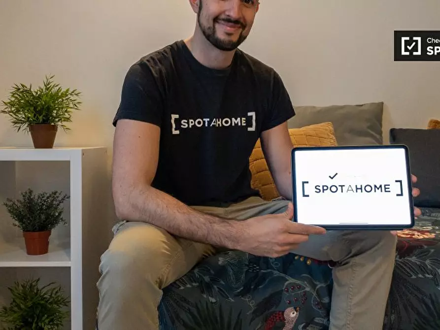 Immagine 11 di Ufficio in affitto  in Piazza Napoli, 20144 Milano MI, Italy a Milano