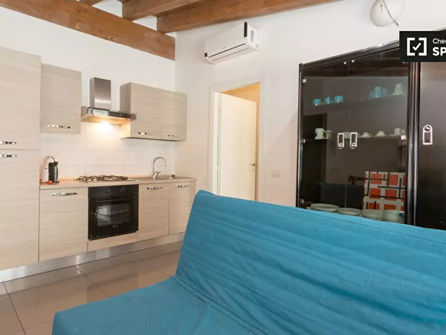 Immagine 5 di Appartamento in affitto  in Via della Chiesa Rossa a Milano