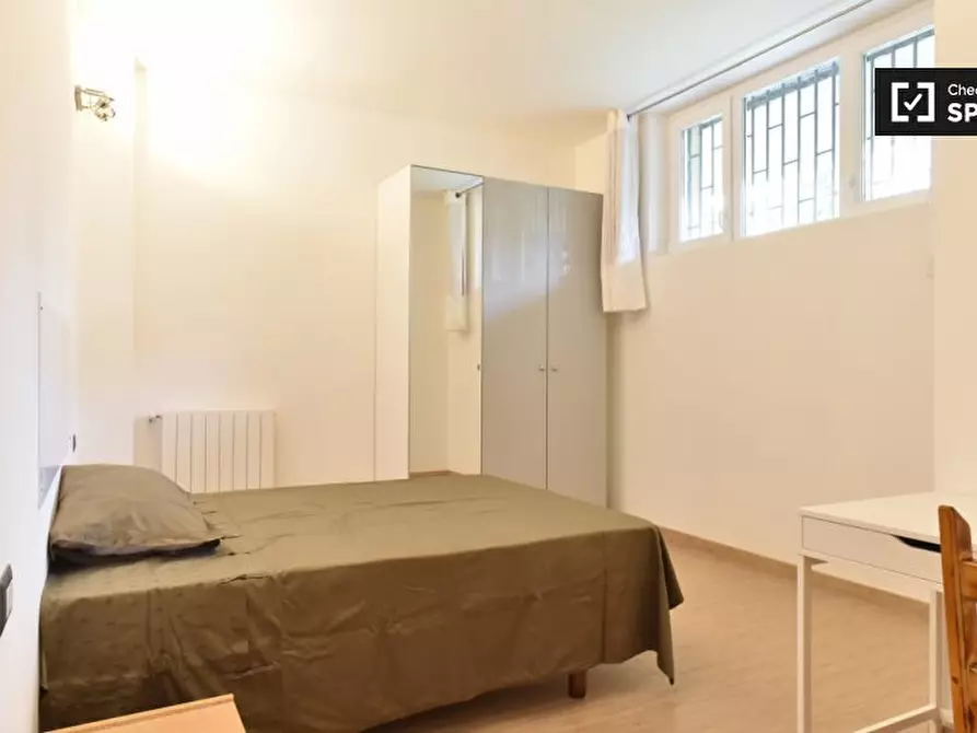 Immagine 3 di Camera condivisa in affitto  in Via Santa Domenica Talao, 00173 Roma RM, Italy a Roma