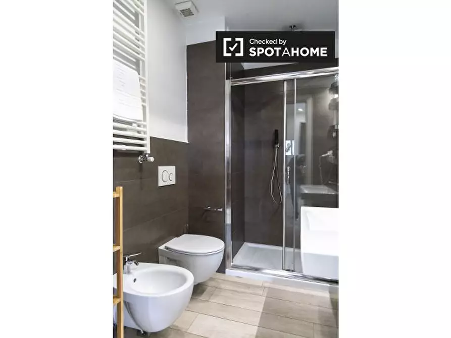 Immagine 15 di Appartamento in affitto  in Via di Acqua Bullicante a Roma