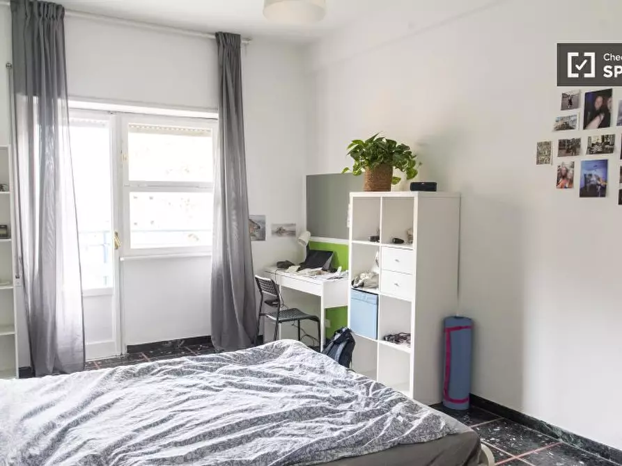 Immagine 3 di Camera condivisa in affitto  in Via Oderisi da Gubbio a Roma