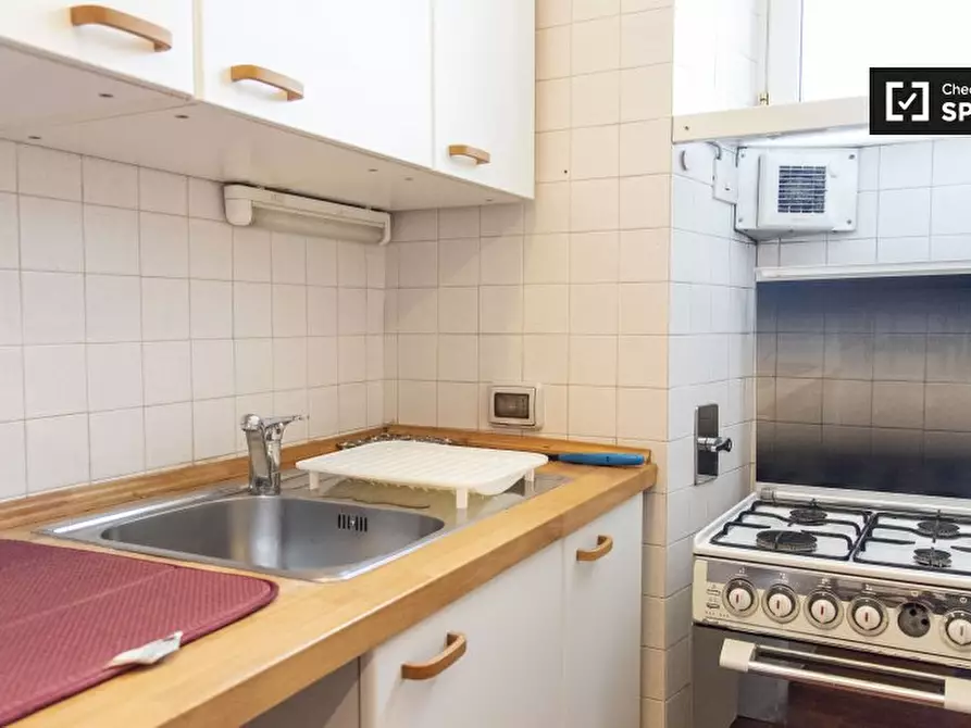 Immagine 14 di Appartamento in affitto  in Via Dandolo a Roma