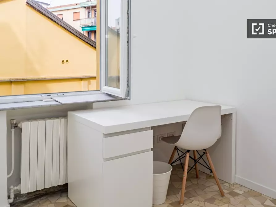 Immagine 4 di Camera condivisa in affitto  in VIa Giulio e Corrado Venini a Milano