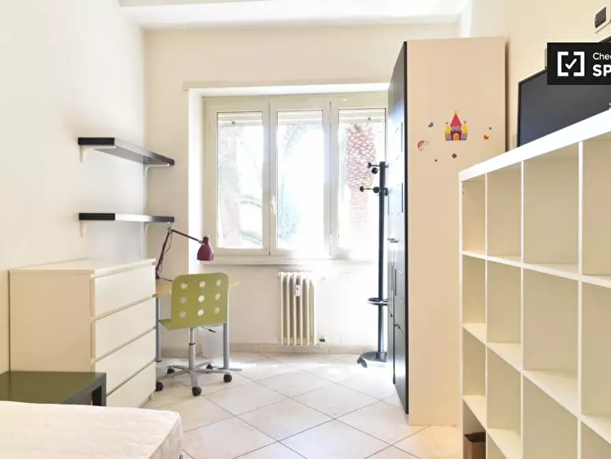Immagine 4 di Camera condivisa in affitto  in Viale Somalia a Roma