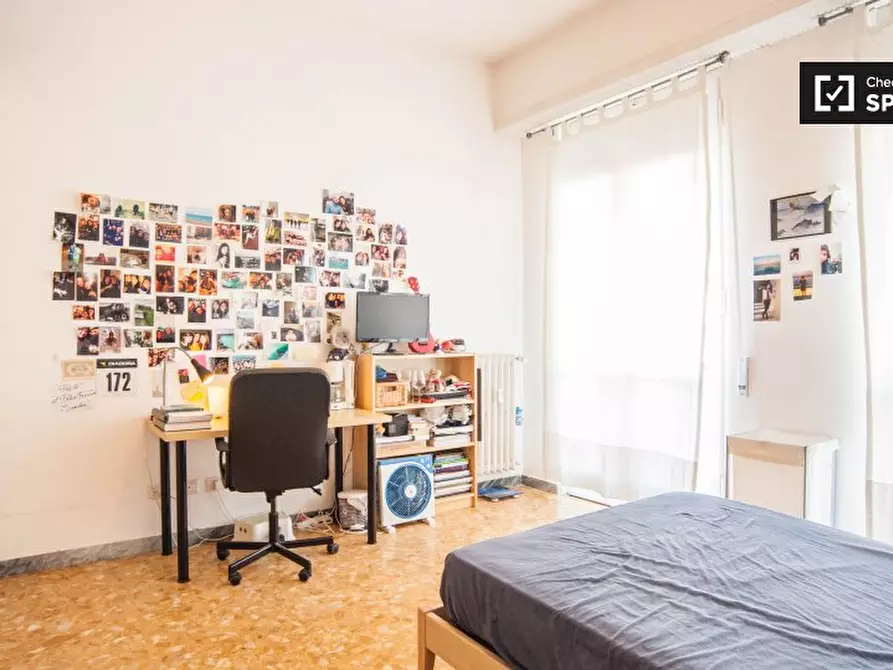 Immagine 3 di Camera condivisa in affitto  in Piazza San Giovanni Bosco a Roma