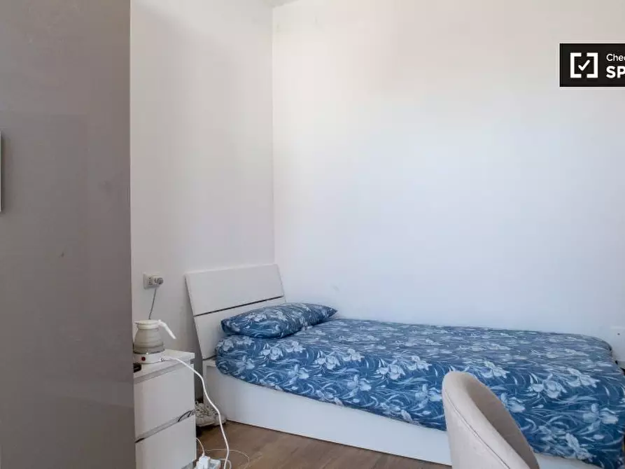 Immagine 3 di Camera condivisa in affitto  in Via Risorgimento, 11, 20093 Cologno Monzese MI, Italy a Cologno Monzese