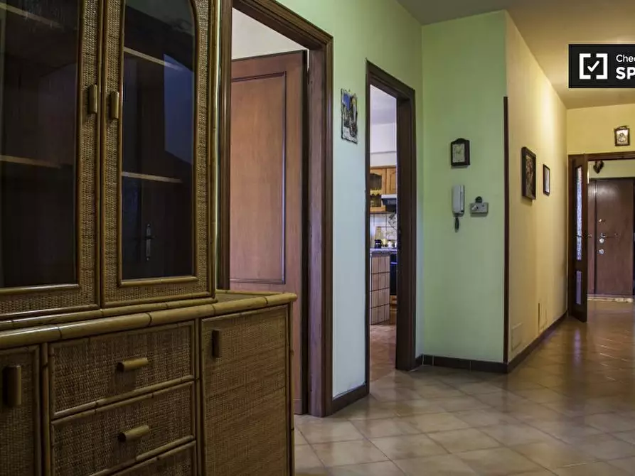 Immagine 17 di Camera condivisa in affitto  in Via Santa Domenica Talao a Roma