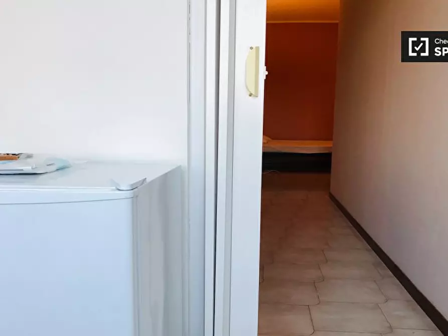 Immagine 5 di Camera condivisa in affitto  in Via Gregorio Ricci Curbastro, 00149 Roma RM, Italy a Roma